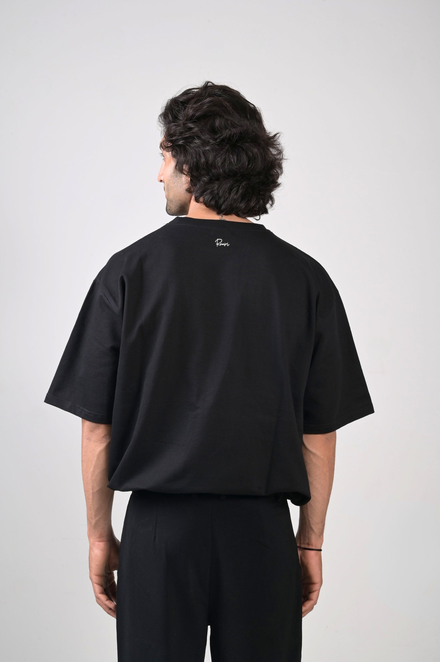 Raari Black Tee - Unisex Cotton Minimalist T-Shirt