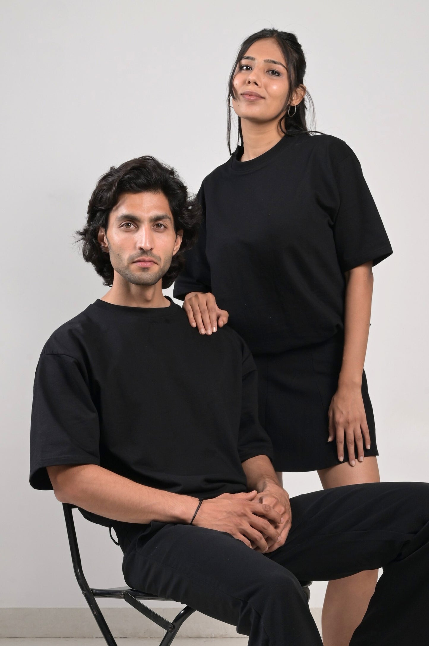 Raari Black Tee - Unisex Cotton Minimalist T-Shirt