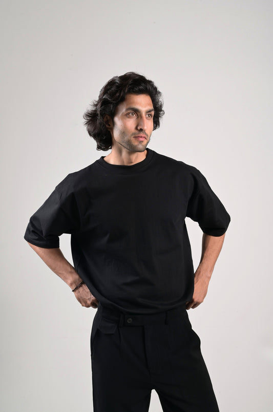 Raari Black Tee - Unisex Cotton Minimalist T-Shirt