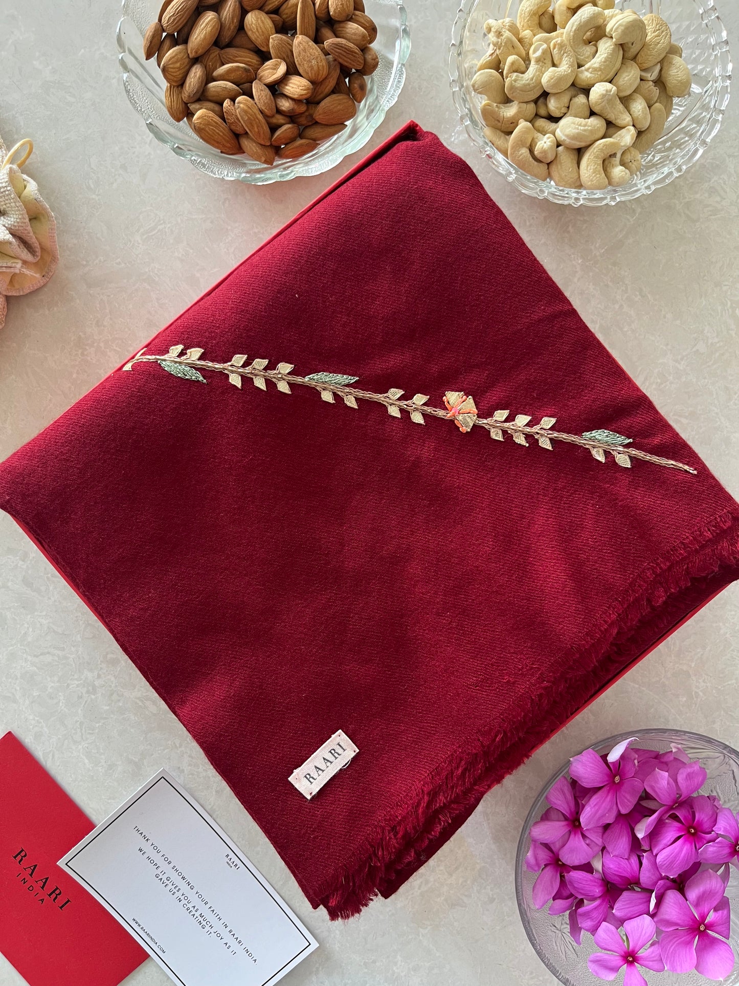 Royale Gift set - Shawl and Muffler