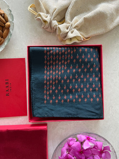 Seasons gift set - Set of two Pocket Square
